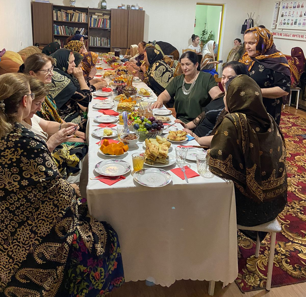 Центр социального обслуживания в Сергокалинском районе организовал для подопечных вечер национальной кухни и обрядов